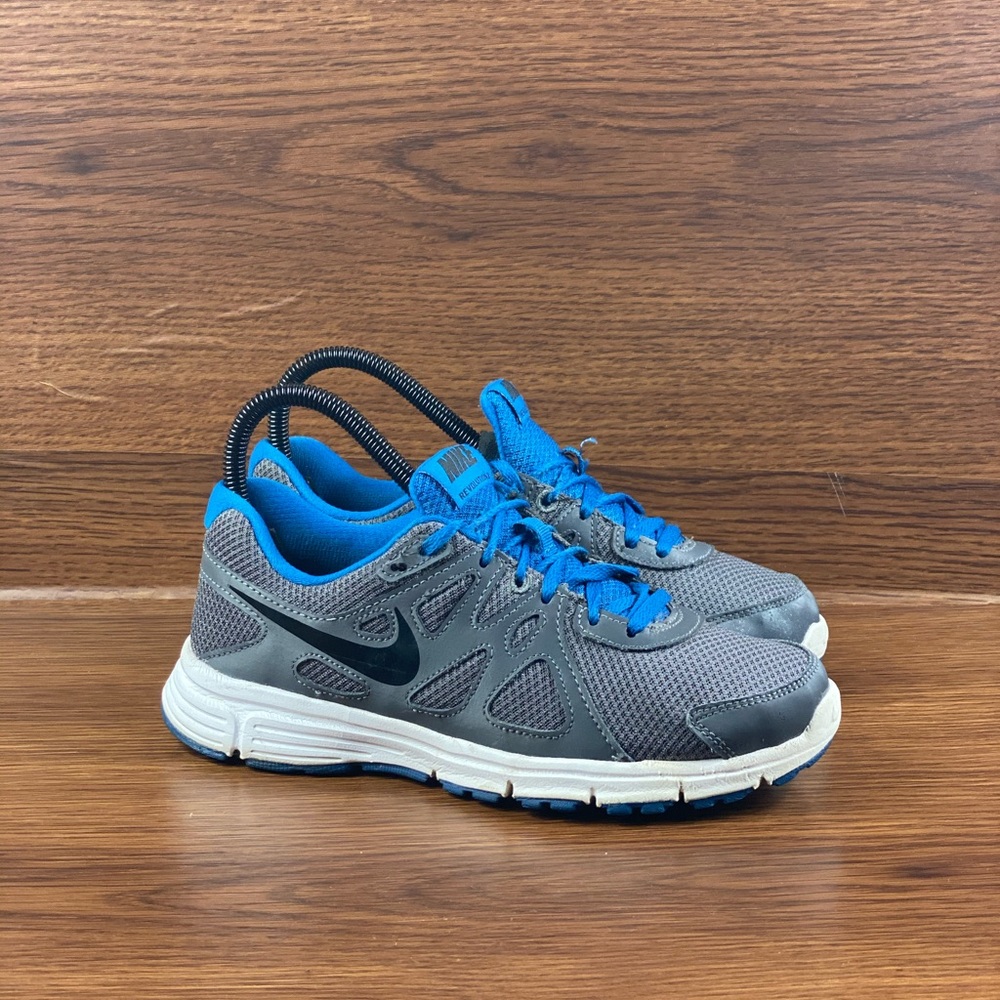 Nike Revolution 2